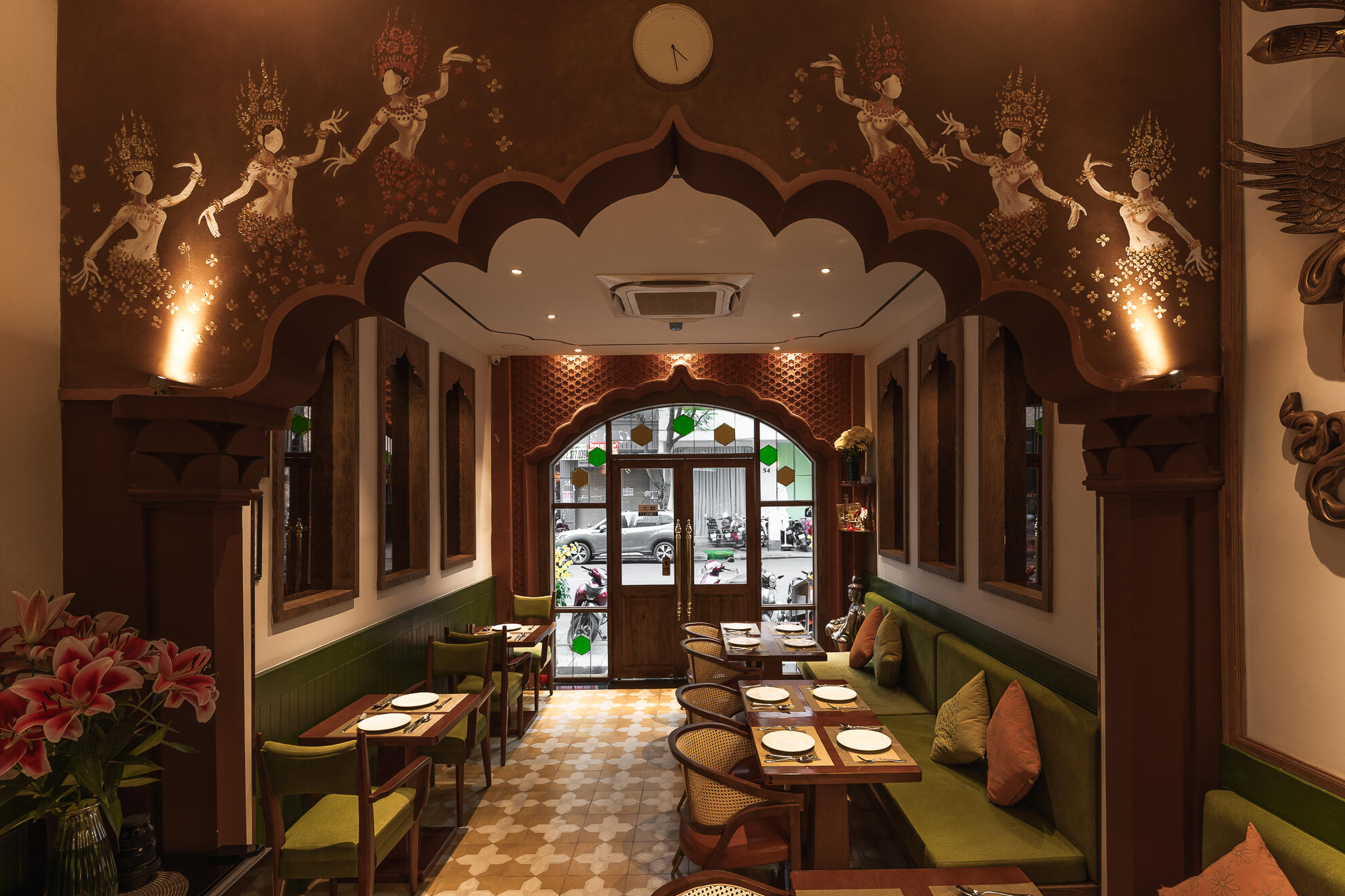 Authentic Indian flavors digitally promoted by Storywhiz for Handi Restaurant.